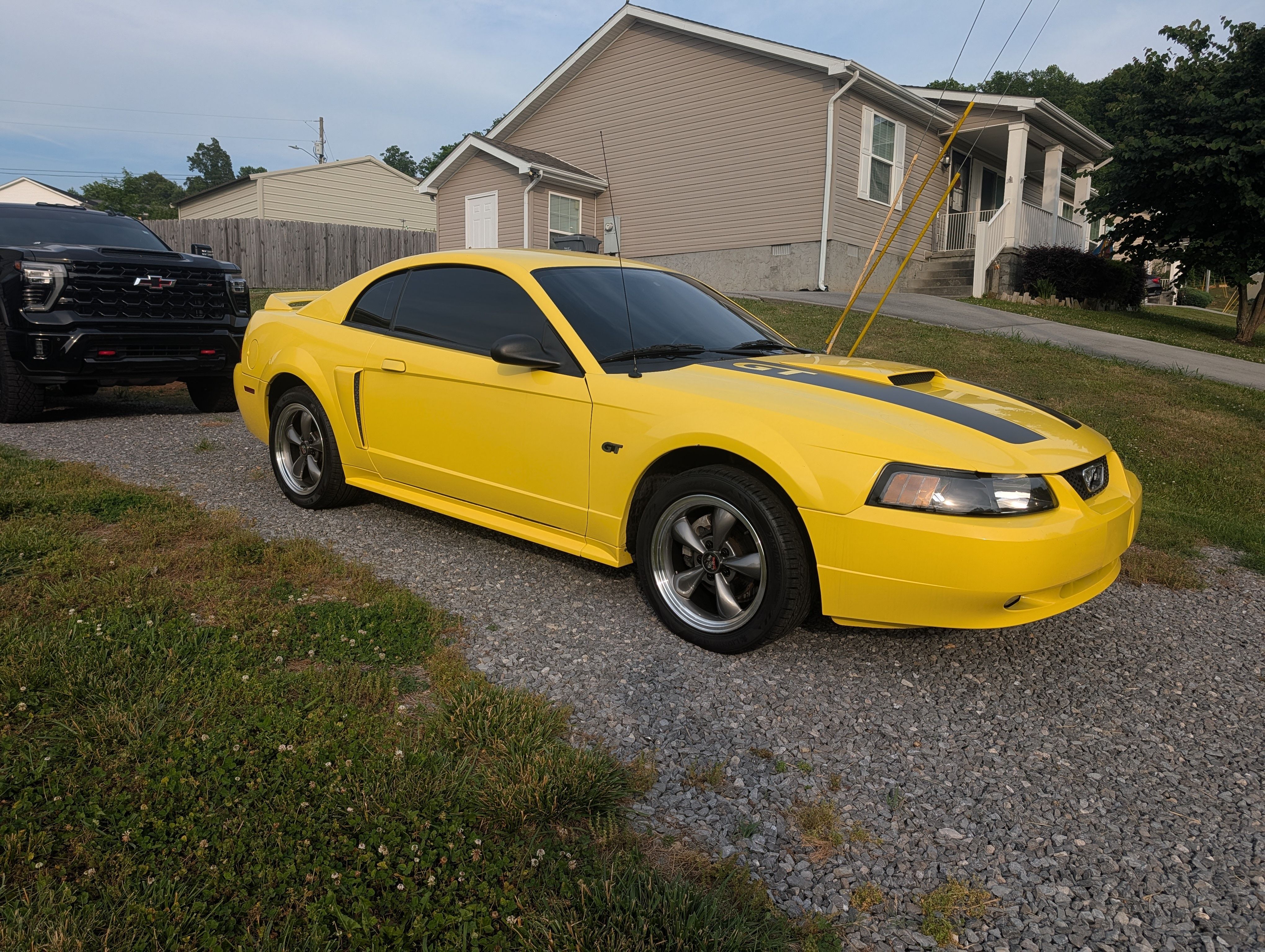Used 2000 Ford Mustang GT RWD image 1