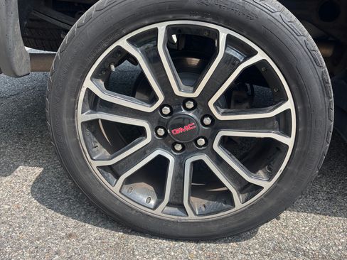Used 2017 GMC Sierra 1500 Denali AWD/4WD image 10