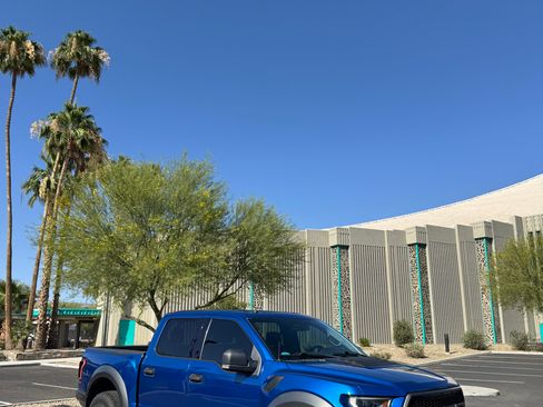 Used 2018 Ford F150 Raptor AWD/4WD image 10