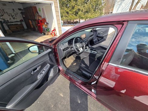 Used 2022 Nissan Sentra SV image 12