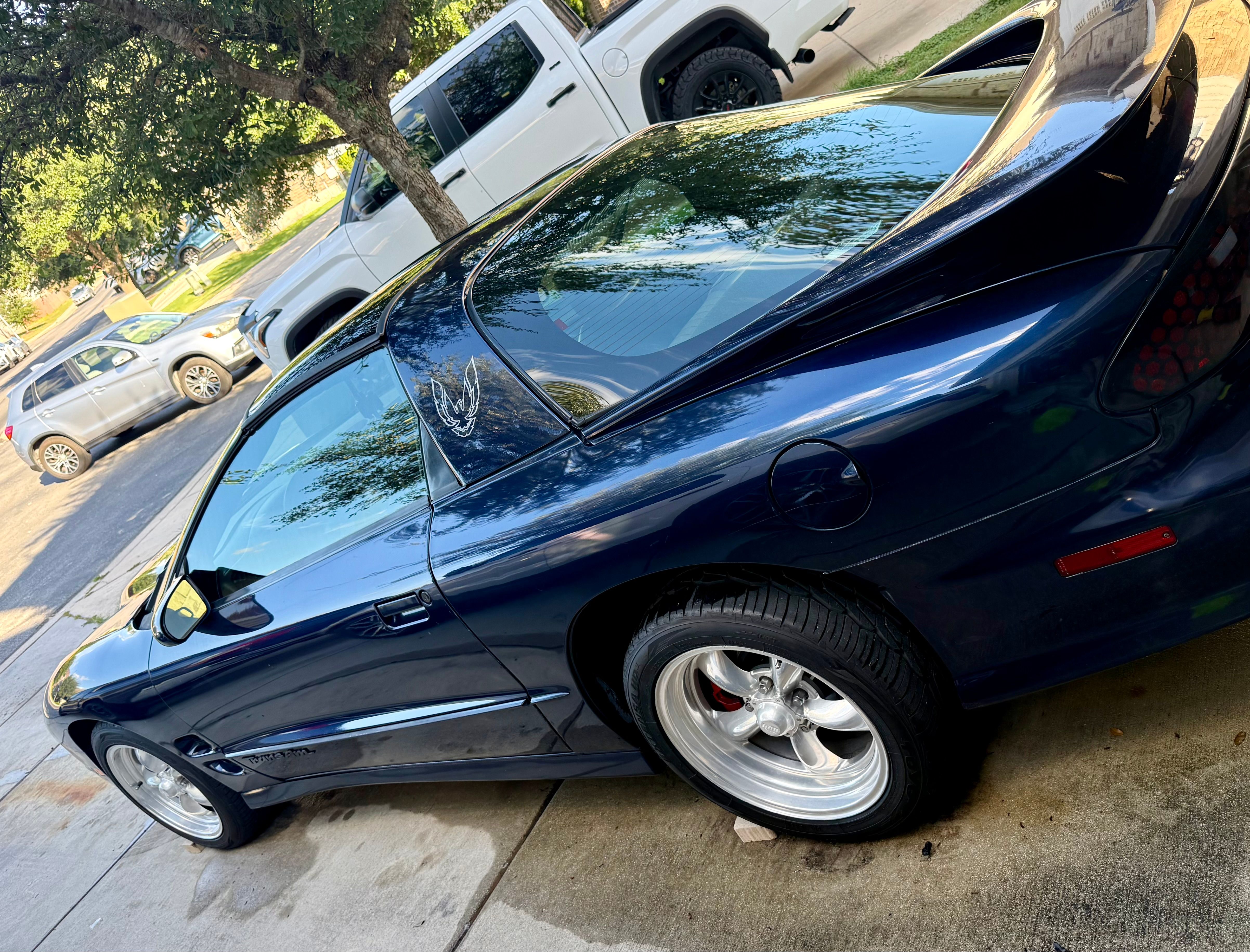 Used 2000 Pontiac Firebird Formula w/ Security Pkg RWD image 5