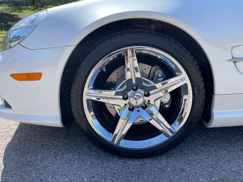 Used 2009 Mercedes-Benz SL 550 image 11