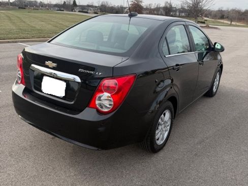 Used 2016 Chevrolet Sonic LT image 6