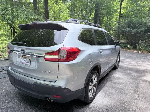 Used 2021 Subaru Ascent Premium w/ Convenience Package AWD/4WD image 6