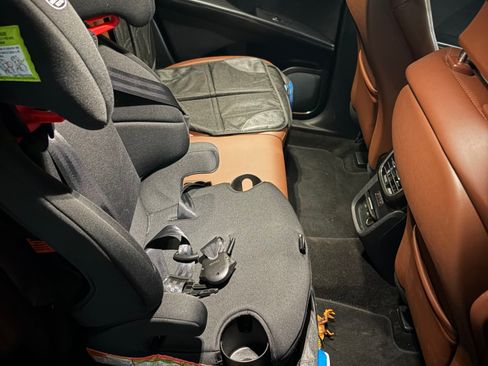 Used 2019 Lincoln Nautilus Reserve image 11