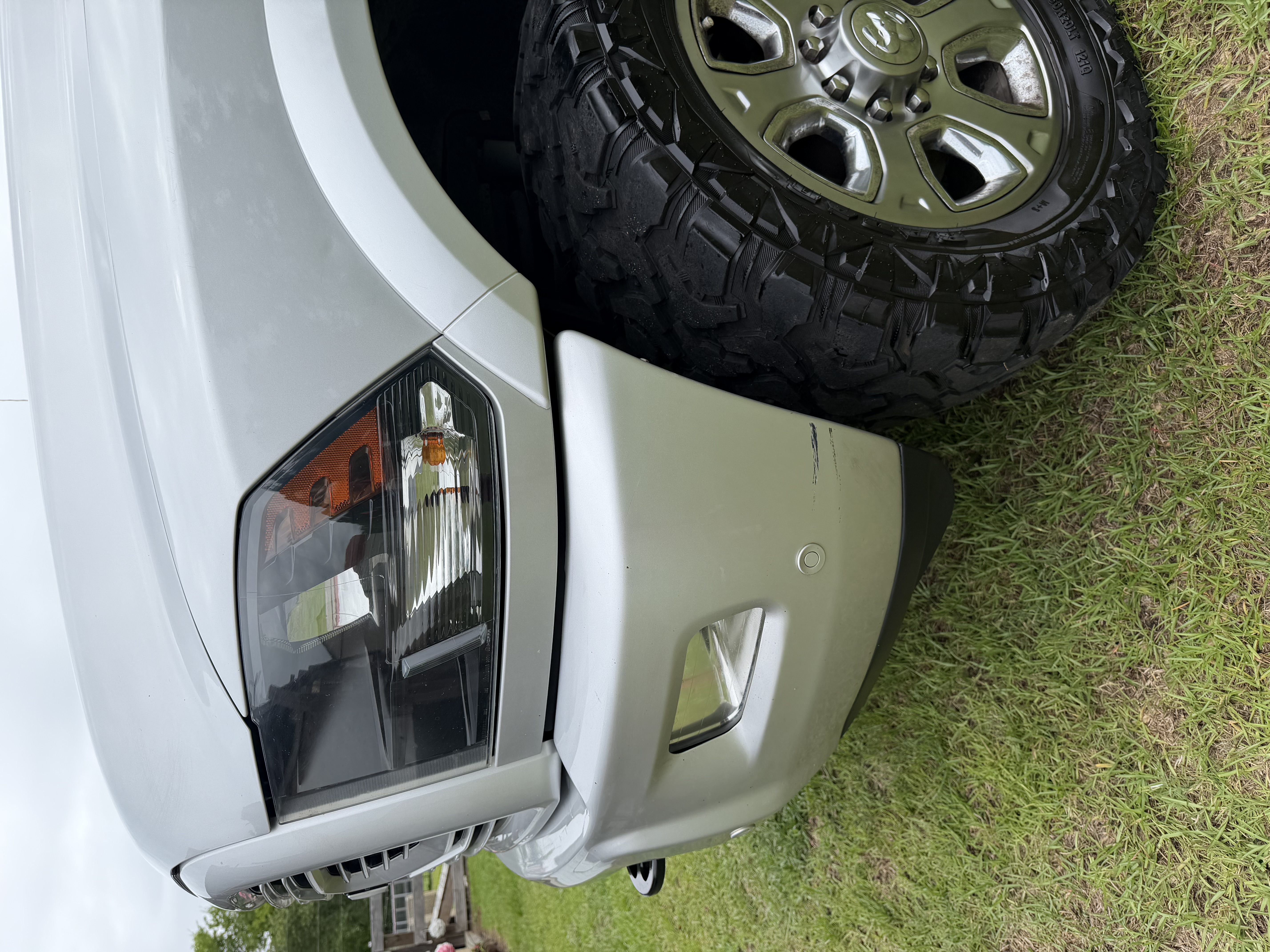 Used 2018 RAM 2500 Big Horn w/ Sport Appearance Group AWD/4WD image 11