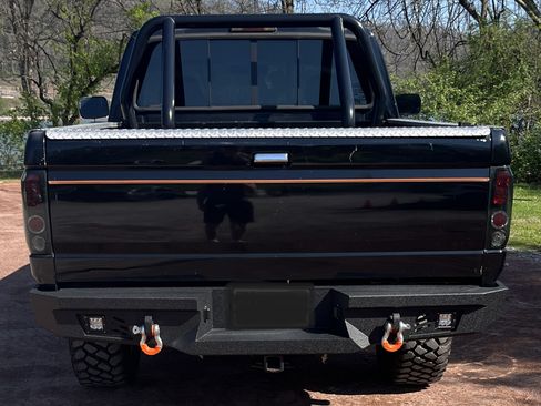 Used 1995 Ford F150 4x4 Regular Cab image 5