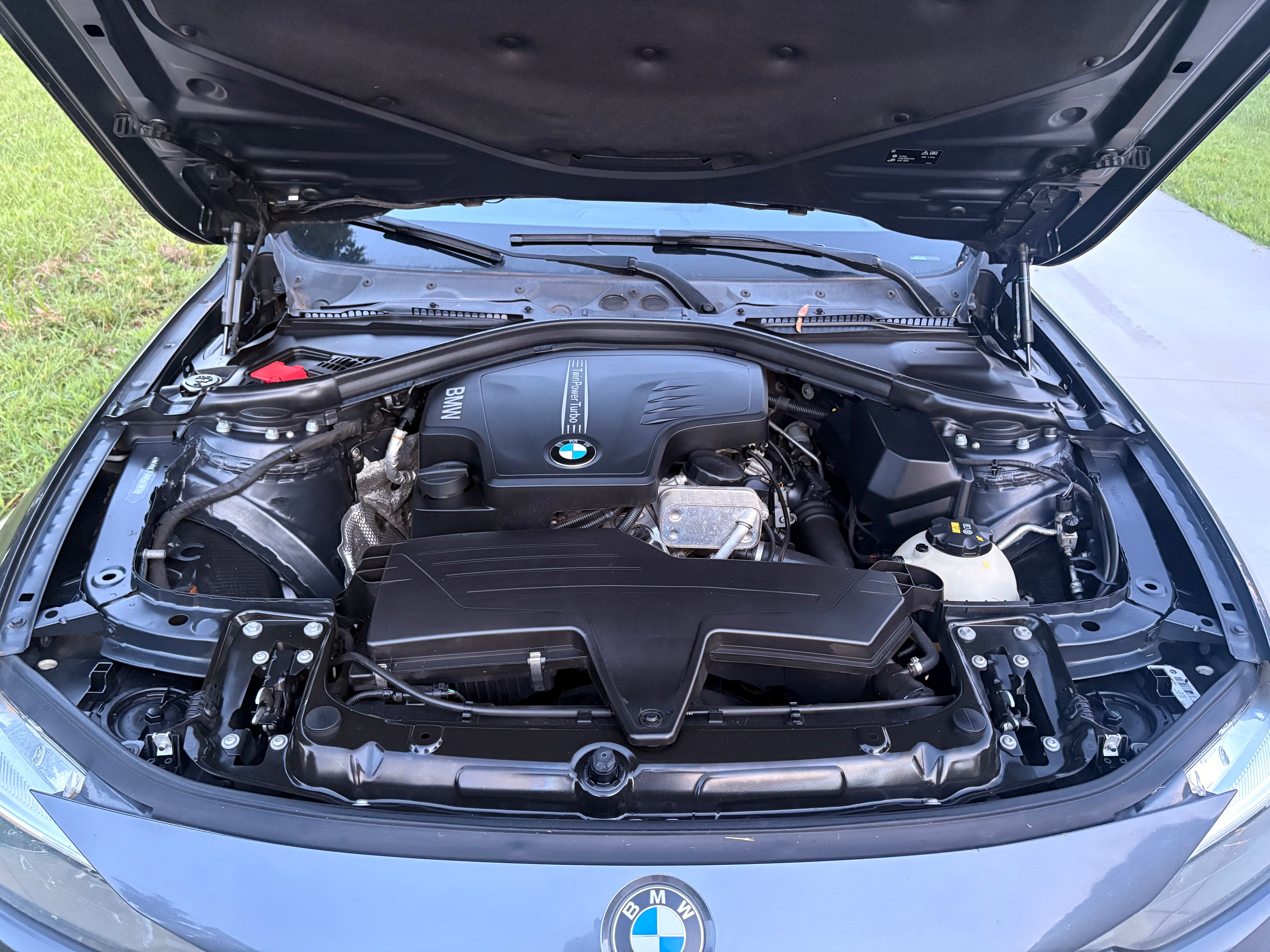Used 2016 BMW 328i xDrive Sedan AWD/4WD image 15