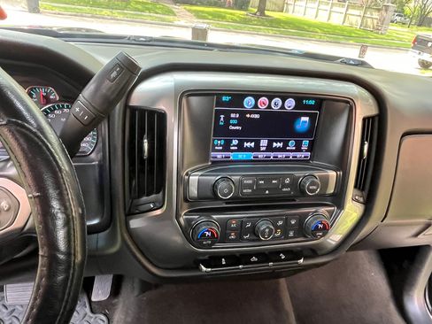 Used 2017 Chevrolet Silverado 1500 LT w/ All Star Edition image 15