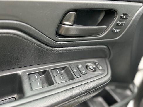 Used 2021 Honda Odyssey EX-L image 9