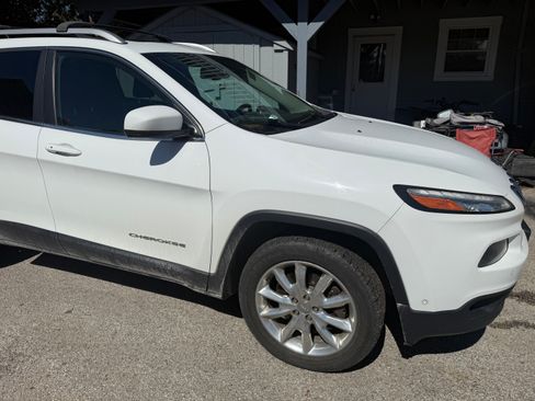 Used 2014 Jeep Cherokee Limited w/ Technology Group image 6