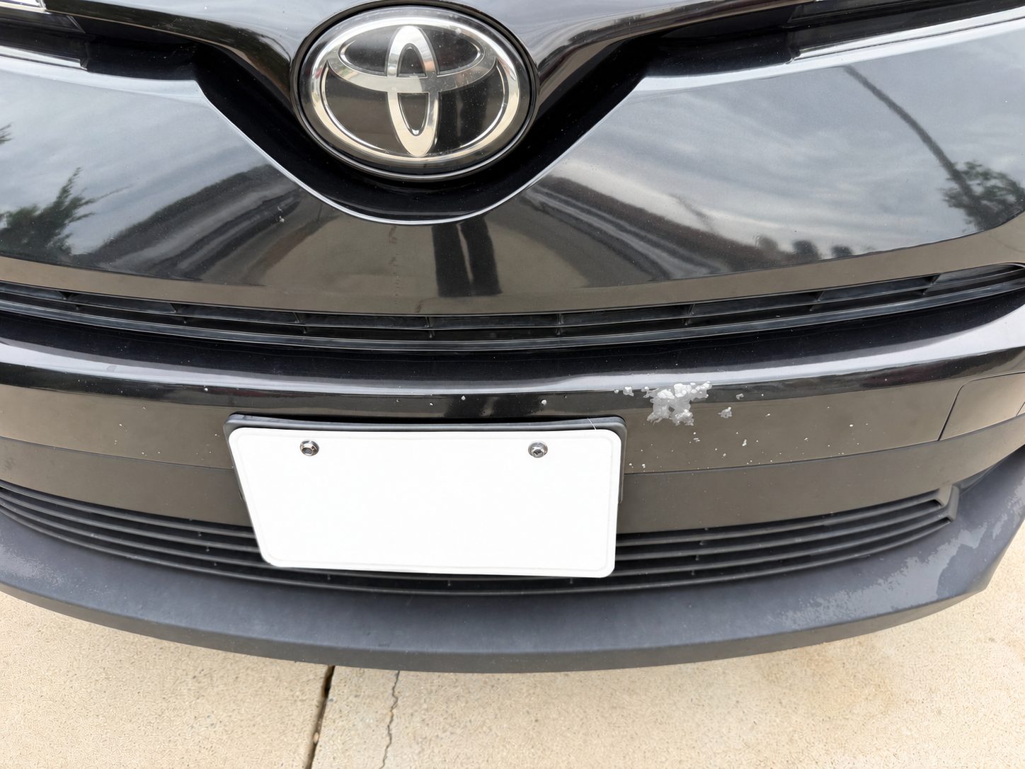 Used 2019 Toyota C-HR XLE FWD image 19