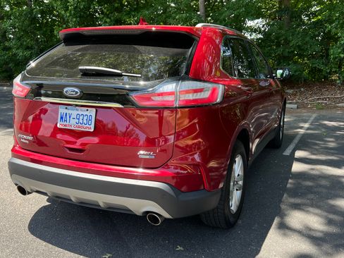 Used 2019 Ford Edge SEL w/ Equipment Group 201A AWD/4WD image 4