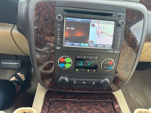 Used 2012 GMC Yukon Denali image 14