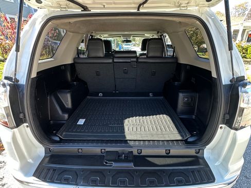 Used 2018 Toyota 4Runner Limited image 11