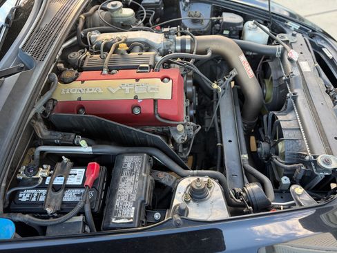 Used 2005 Honda S2000 image 19