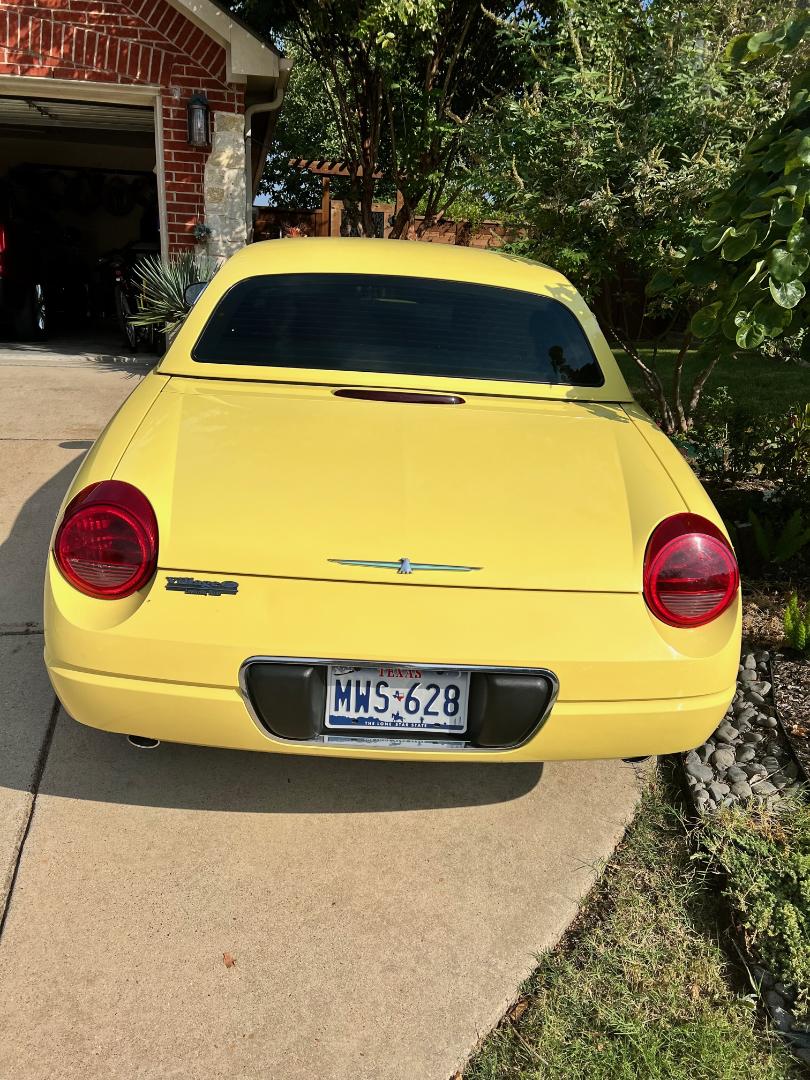 Used 2002 Ford Thunderbird RWD image 8