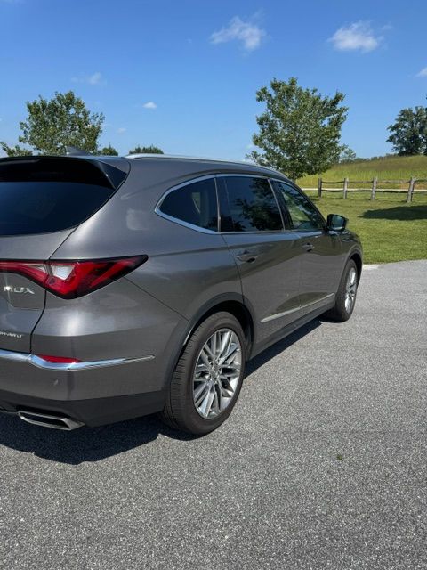 Used 2022 Acura MDX w/ Advance Package AWD/4WD image 9