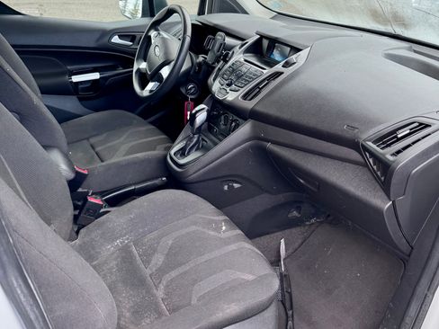 Used 2017 Ford Transit Connect XLT image 6