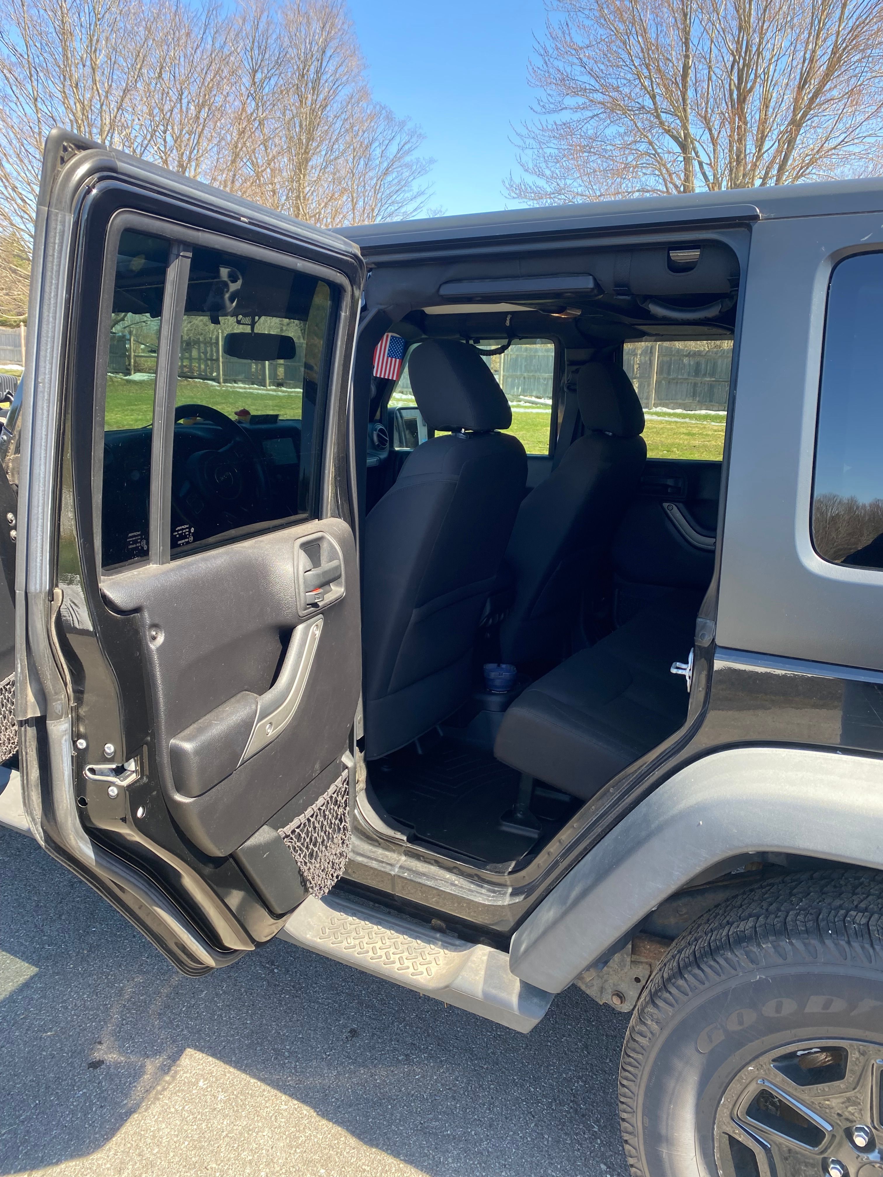 Used 2015 Jeep Wrangler Unlimited Sport AWD/4WD image 14