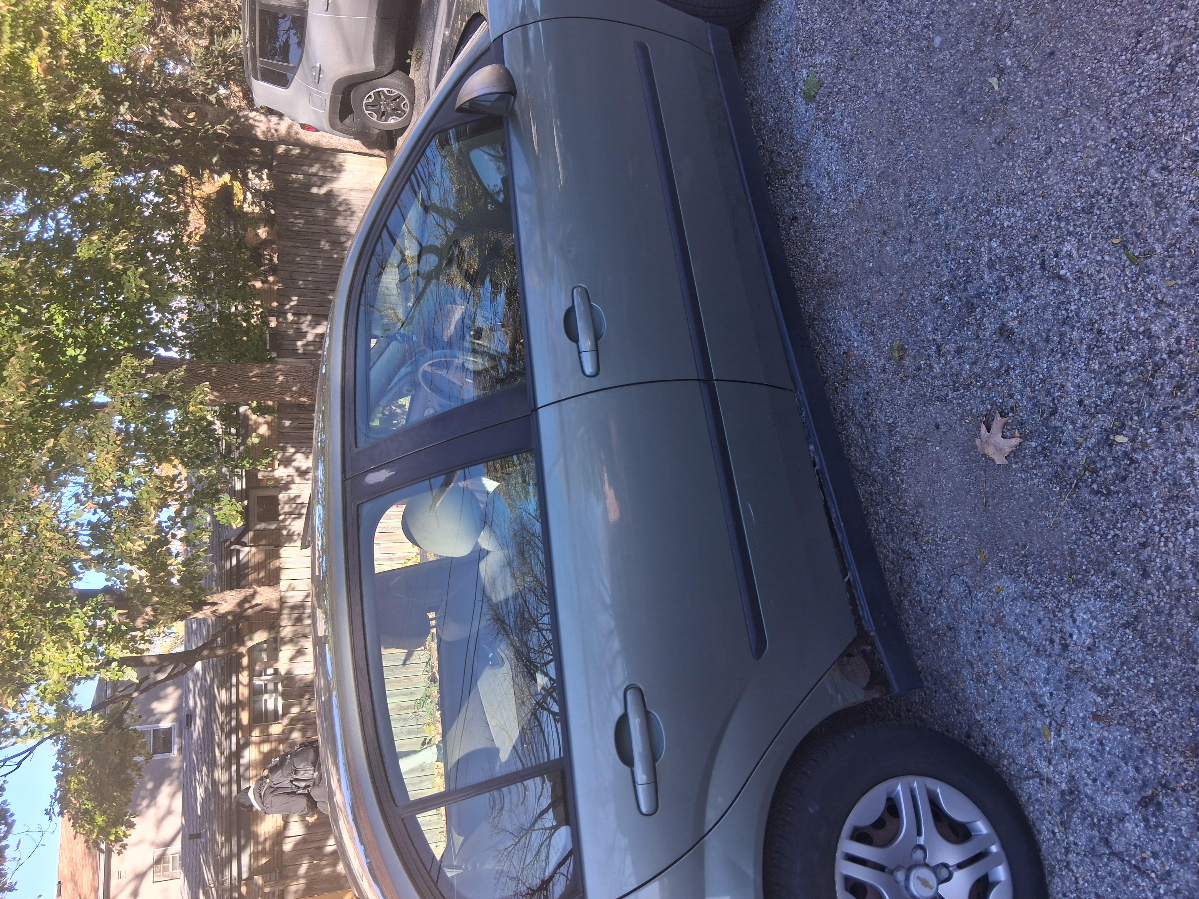 Used 2005 Chevrolet Malibu w/ Preferred Equipment Group FWD image 2