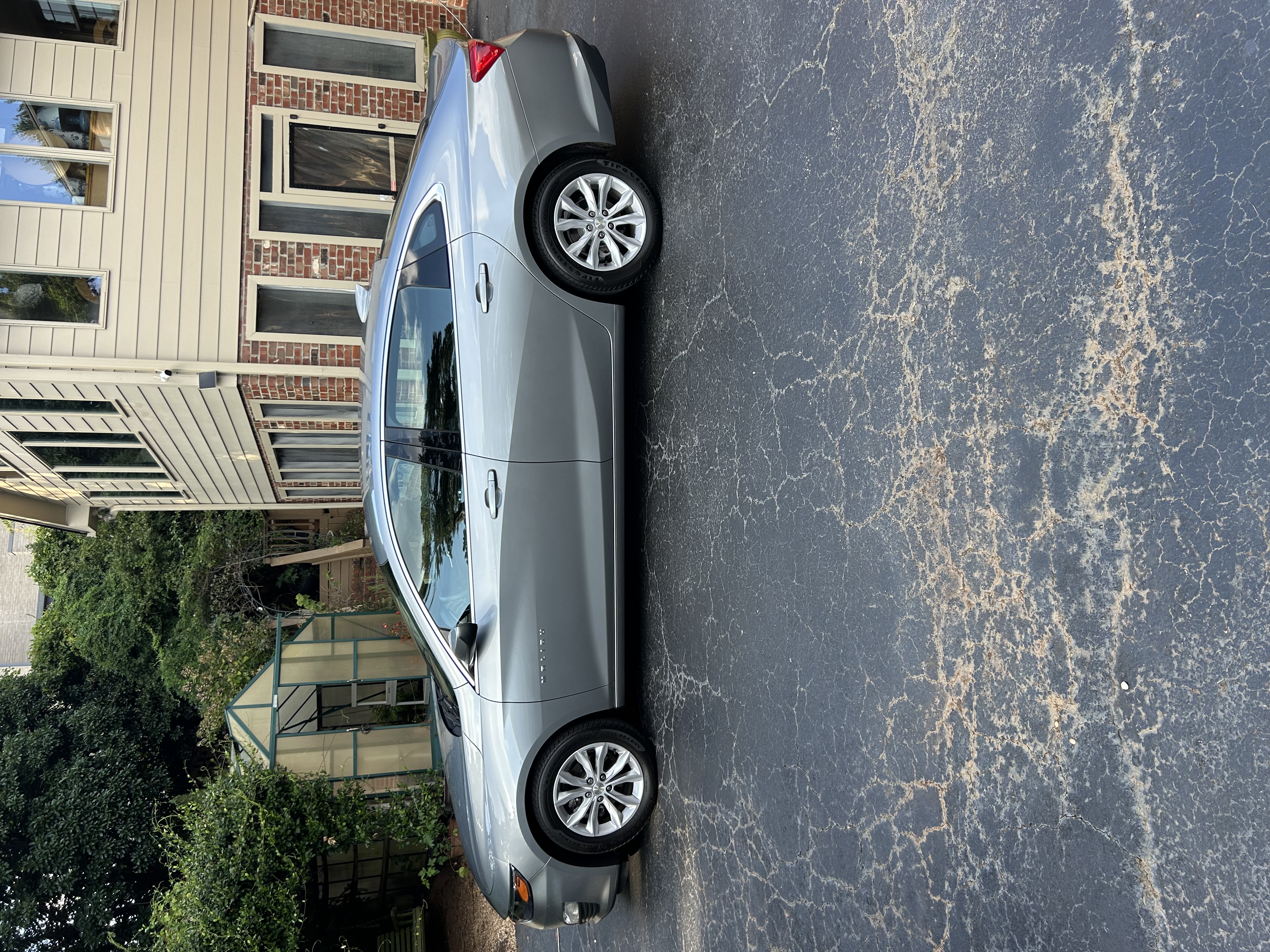 Used 2023 Chevrolet Malibu LT FWD image 5