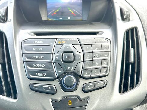 Used 2018 Ford Transit Connect XL image 11