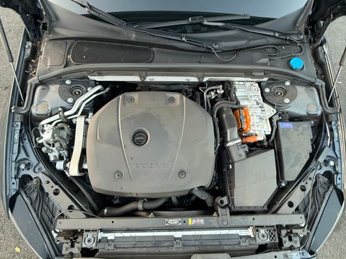 Used 2024 Volvo S60 T8 Ultimate w/ Climate Package AWD/4WD image 16