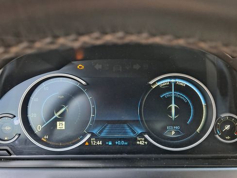 Used 2018 BMW 650i xDrive Convertible image 5