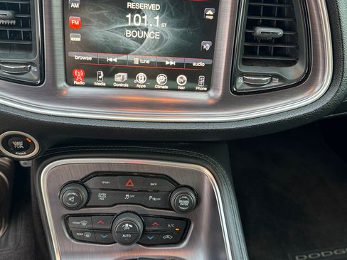 Used 2016 Dodge Challenger SXT Plus image 15