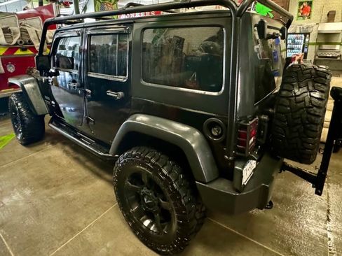 Used 2016 Jeep Wrangler Unlimited Sport w/ Quick Order Package 23S AWD/4WD image 5
