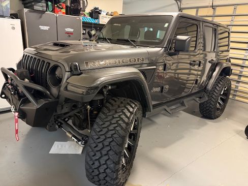 Used 2022 Jeep Wrangler Unlimited Rubicon w/ Trailer Tow Package image 8