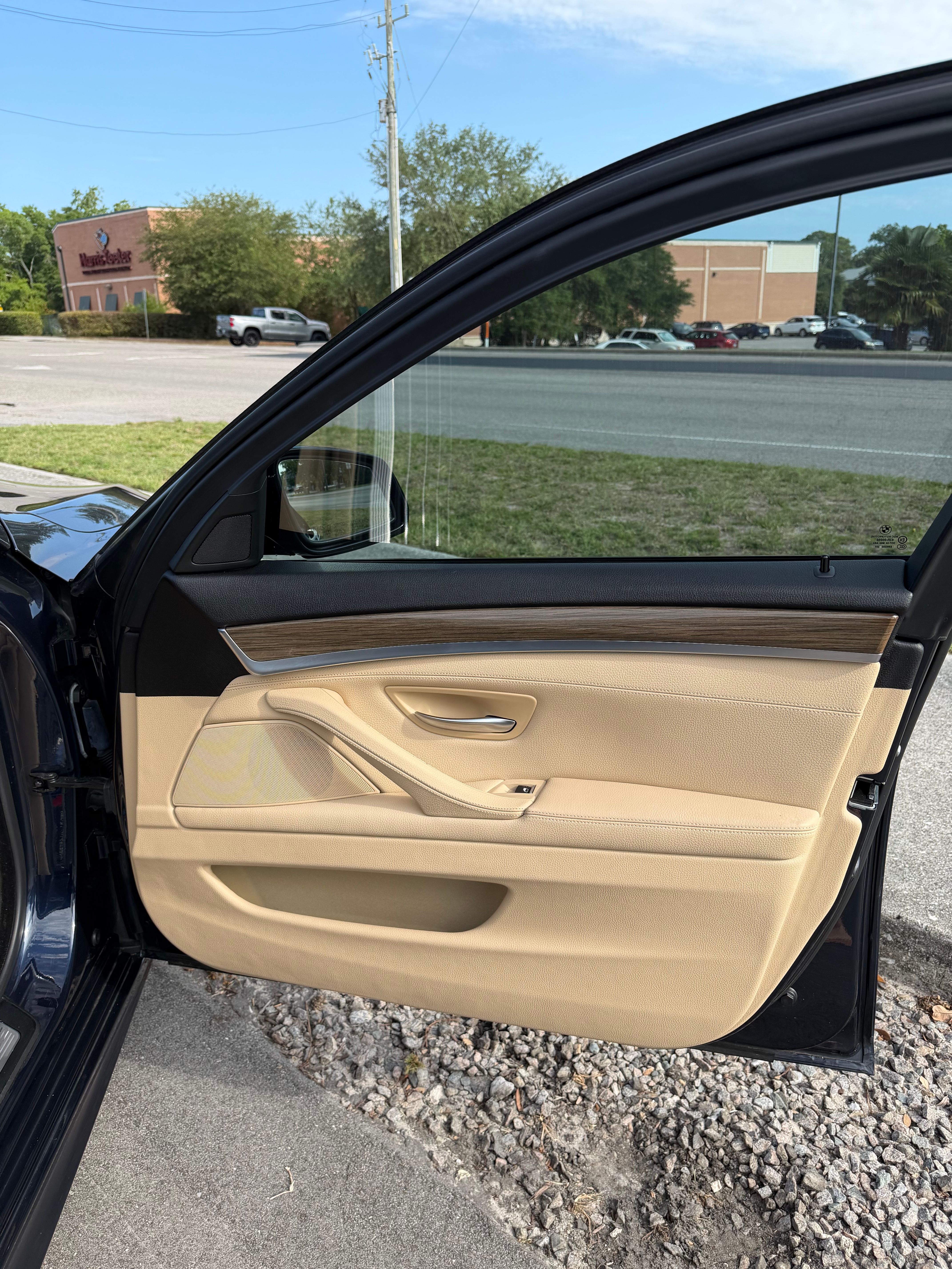 Used 2014 BMW 535i Sedan RWD image 16