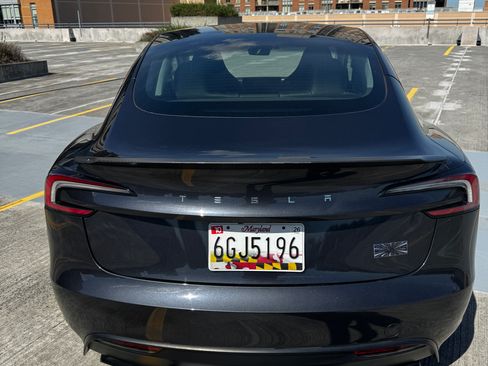 Used 2024 Tesla Model 3 Performance AWD/4WD image 4