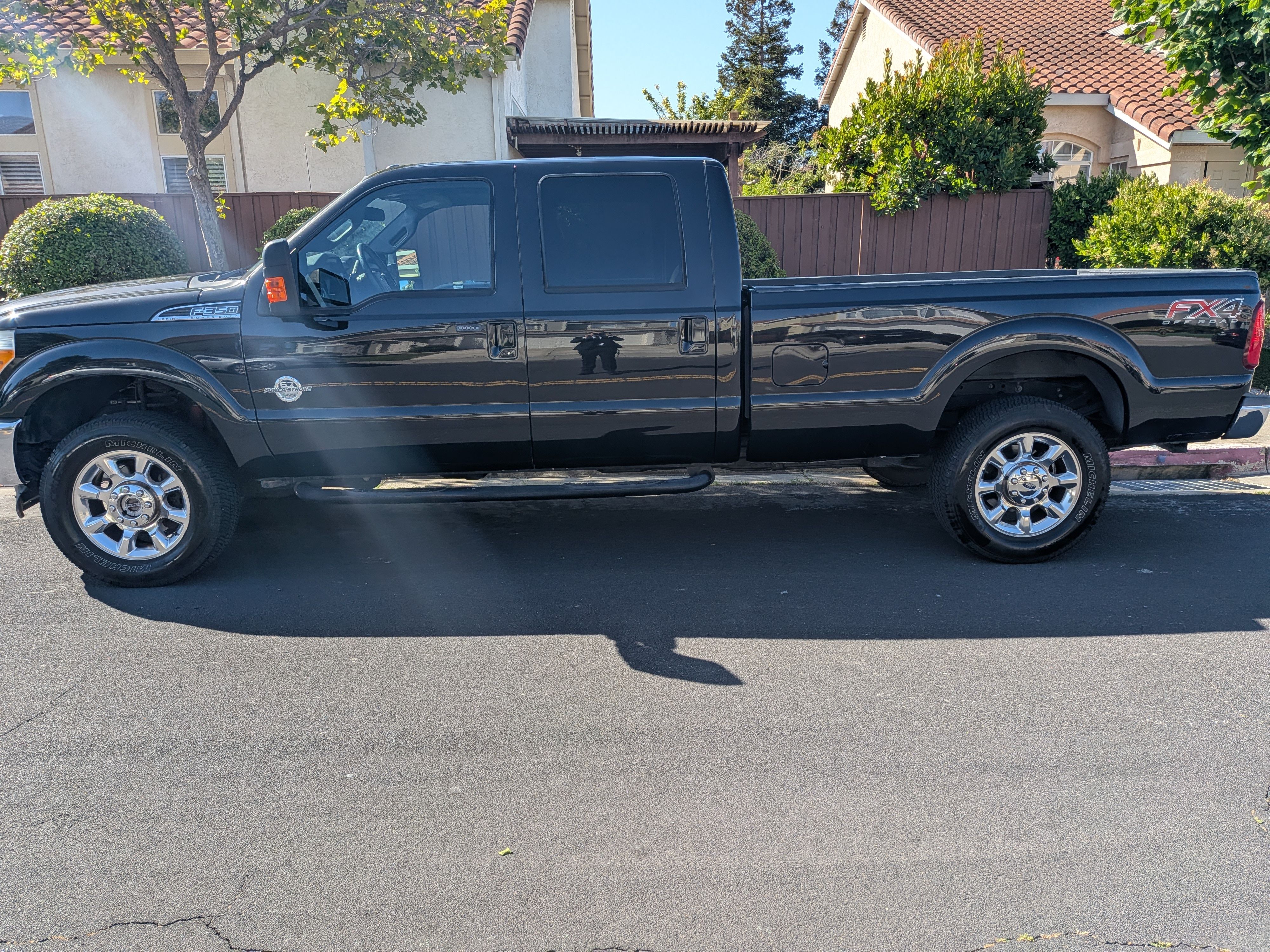 Used 2015 Ford F350 Lariat w/ Lariat Ultimate Package AWD/4WD image 2
