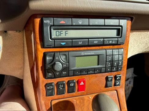Used 2002 Mercedes-Benz SL 500 image 6