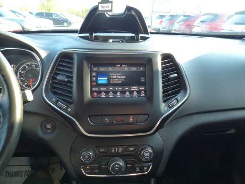 Used 2020 Jeep Cherokee Latitude Lux w/ Quick Order Package 26H Lux image 12