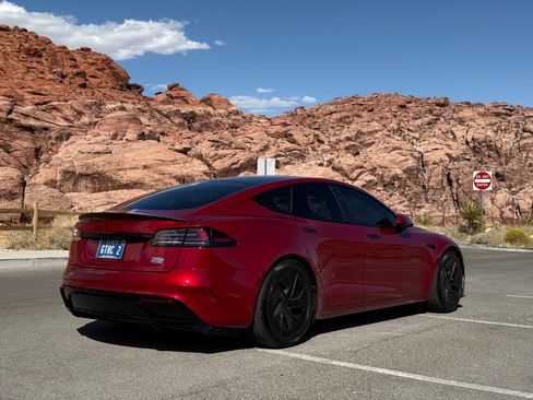 Used 2026 Tesla Model S Plaid AWD/4WD image 9