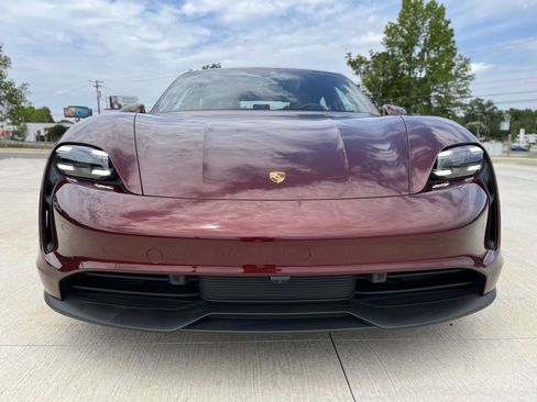 Used 2022 Porsche Taycan RWD image 6
