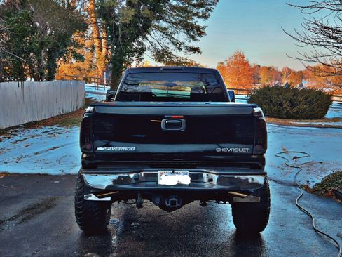 Used 2003 Chevrolet Silverado 2500 LT image 6