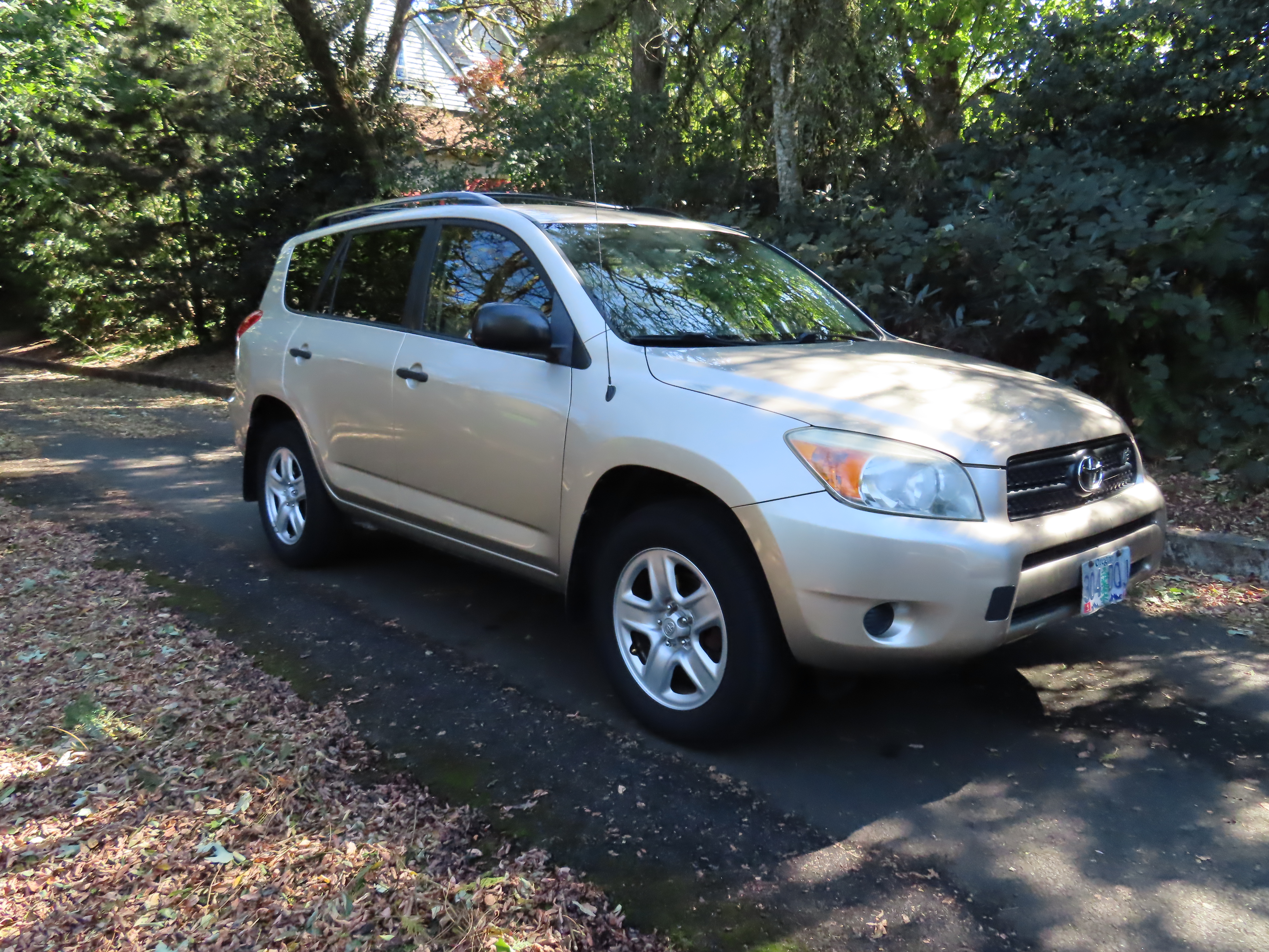 Used 2008 Toyota RAV4 4WD V6 image 6
