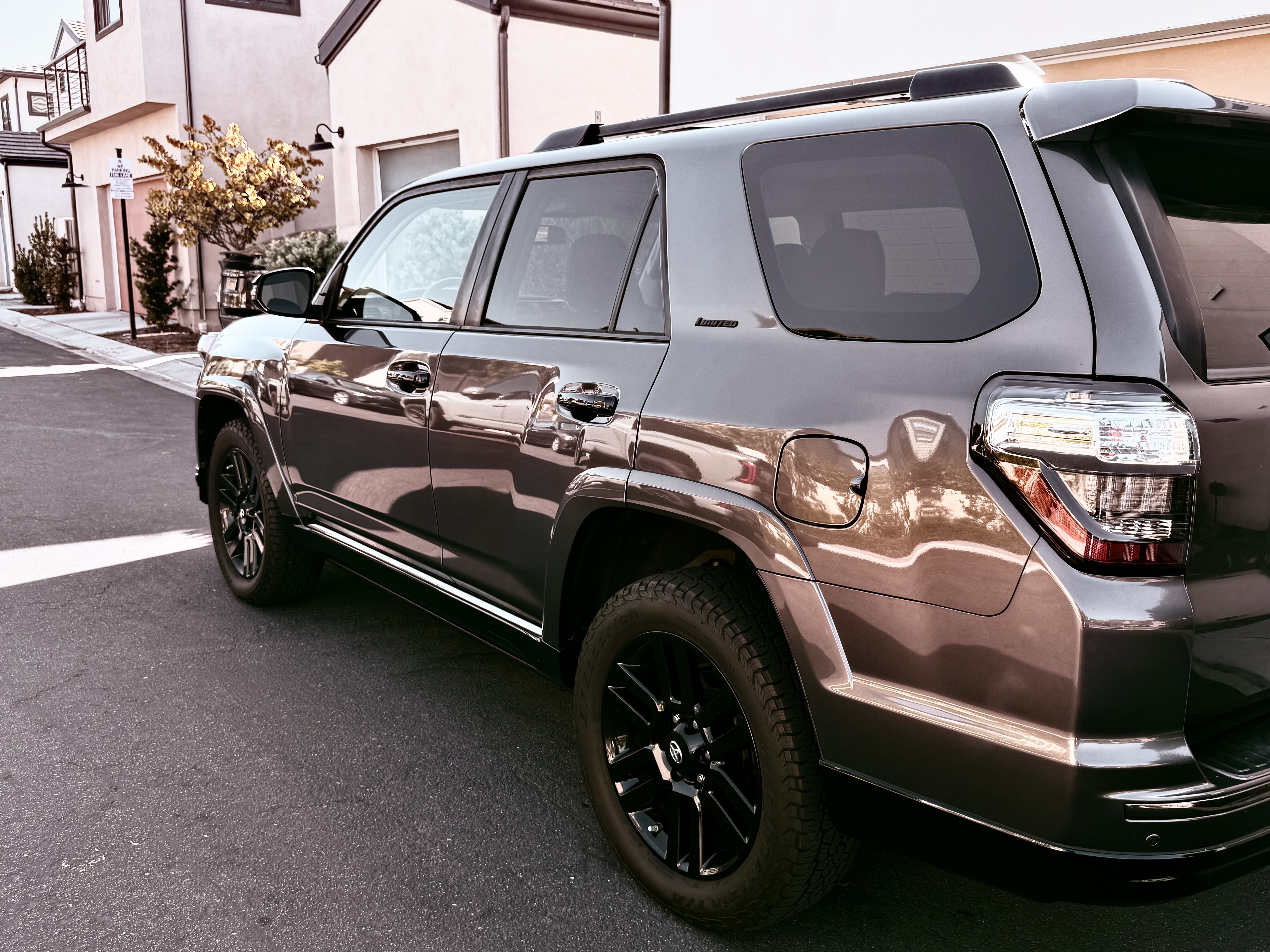 Used 2019 Toyota 4Runner Limited w/ Wilderness Package AWD/4WD image 5
