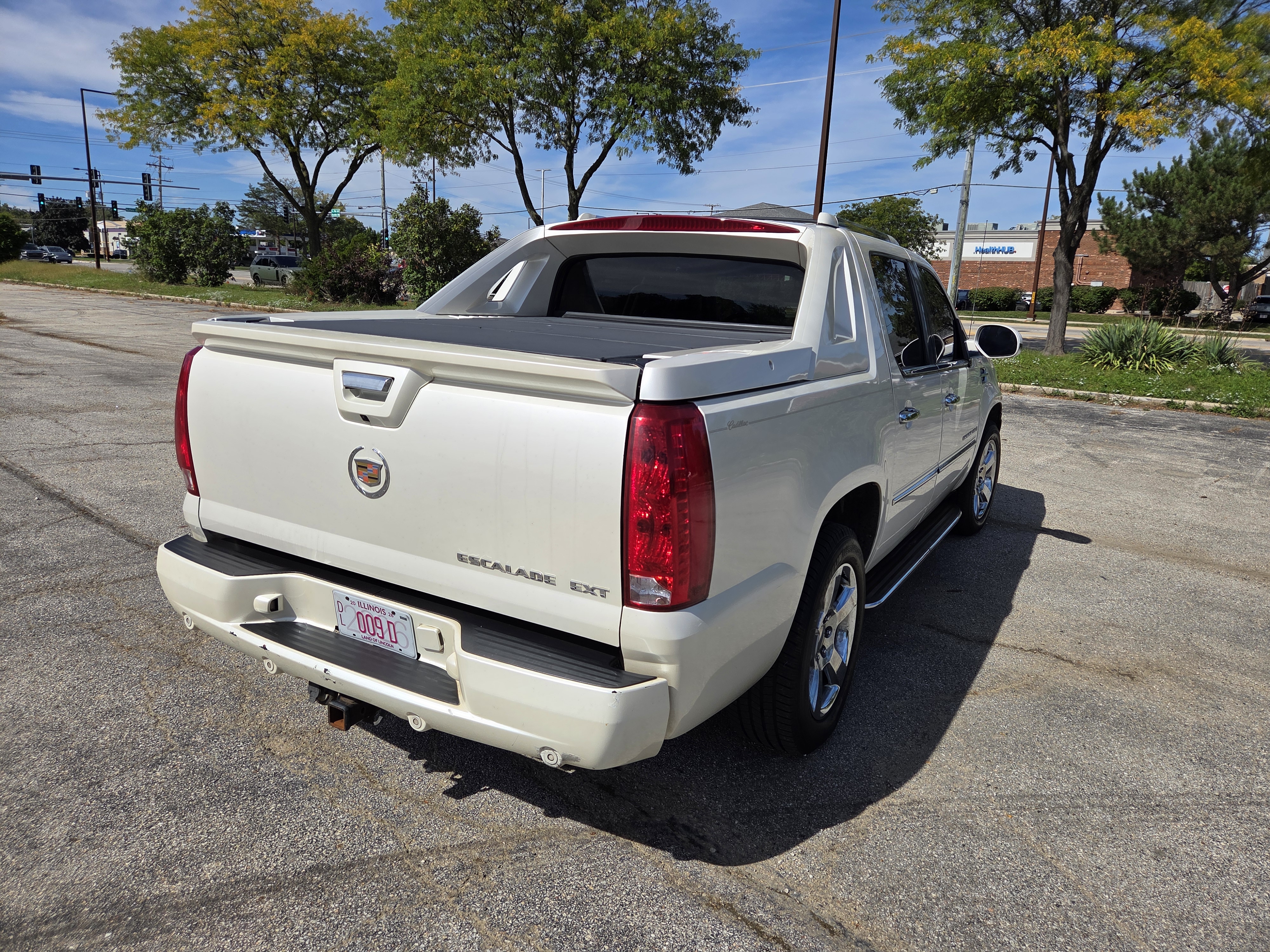 Used 2007 Cadillac Escalade EXT w/ Information Package AWD/4WD image 22
