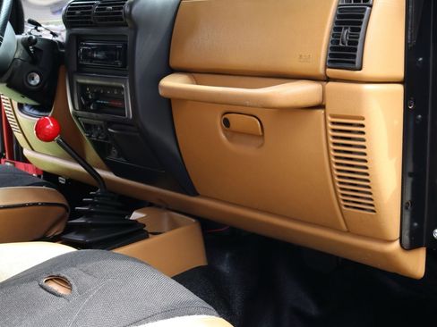 Used 1998 Jeep Wrangler Sport image 13