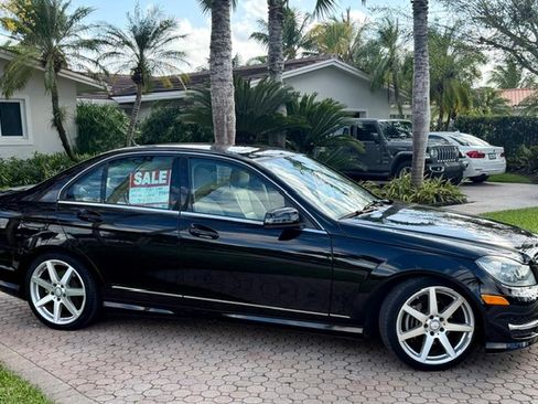 Used 2014 Mercedes-Benz C 250 Sedan image 14