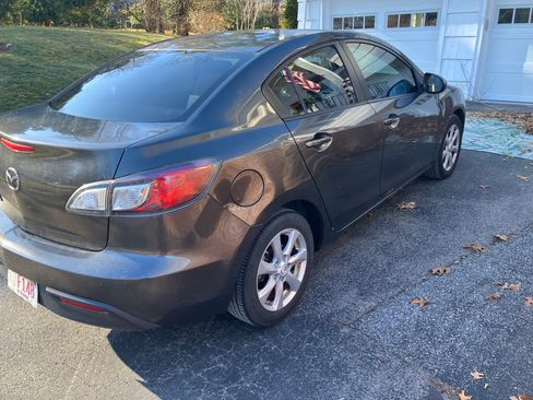 Used 2010 MAZDA MAZDA3 i Touring image 6