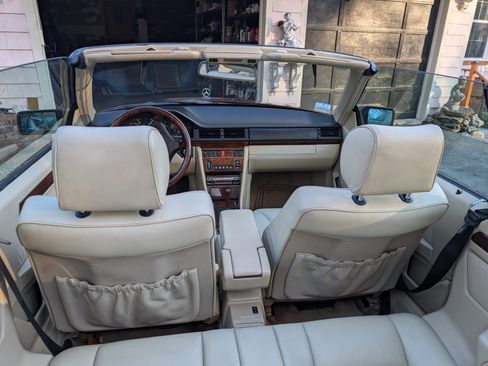 Used 1993 Mercedes-Benz 300 CE Convertible image 16