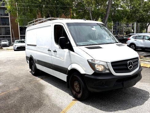 Used 2016 Mercedes-Benz Sprinter 2500 image 13