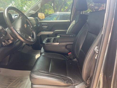 Used 2018 Chevrolet Silverado 1500 LT w/ All Star Edition AWD/4WD image 12