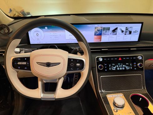 Used 2025 Genesis GV80 3.5T e-SC image 9